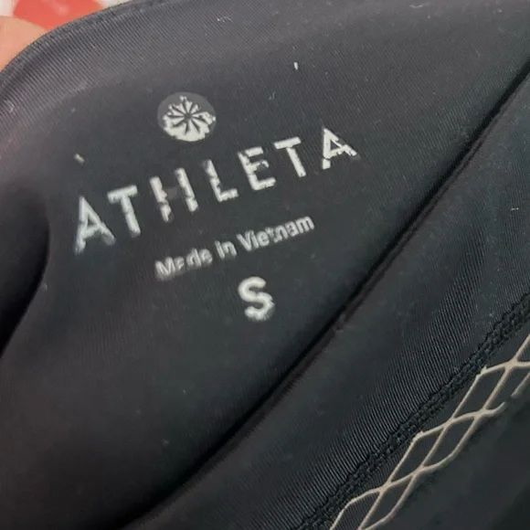 Athleta Miles Compression tights with reflective strips - Picture 6 of 8